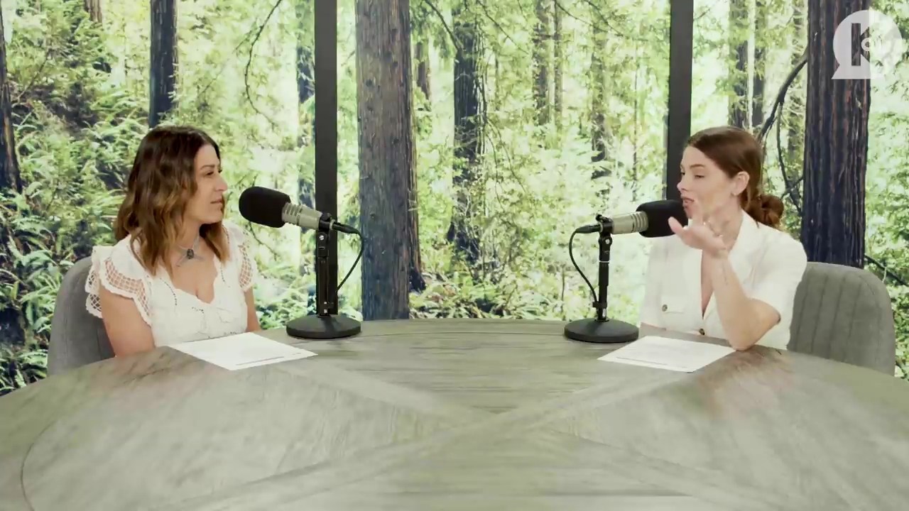 Ashley-Greene-dot-nl_TheTwilightEffect-Aflevering7NewMoonRewatchPart1of3-0371.jpg