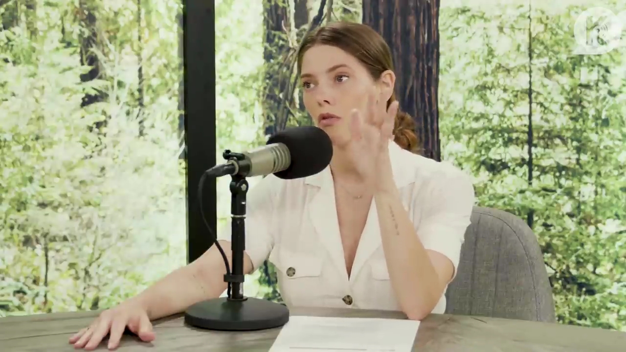 Ashley-Greene-dot-nl_TheTwilightEffect-Aflevering7NewMoonRewatchPart1of3-0497.jpg Ashley-Greene-dot-nl_TheTwilightEffect-Aflevering7NewMoonRewatchPart1of3-0497.jpg