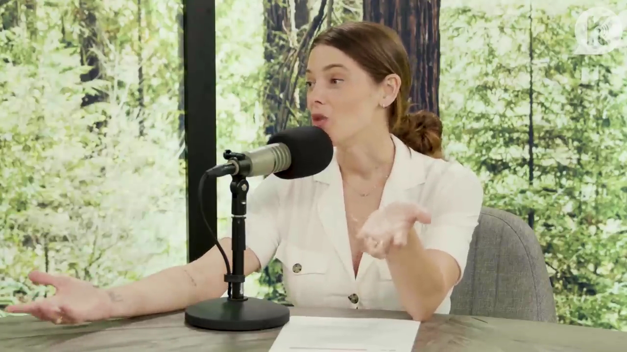 Ashley-Greene-dot-nl_TheTwilightEffect-Aflevering7NewMoonRewatchPart1of3-0514.jpg Ashley-Greene-dot-nl_TheTwilightEffect-Aflevering7NewMoonRewatchPart1of3-0514.jpg