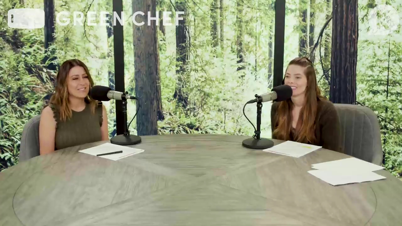 Ashley-Greene-dot-nl_TheTwilightEffect-Aflevering7NewMoonRewatchPart1of3-0633.jpg