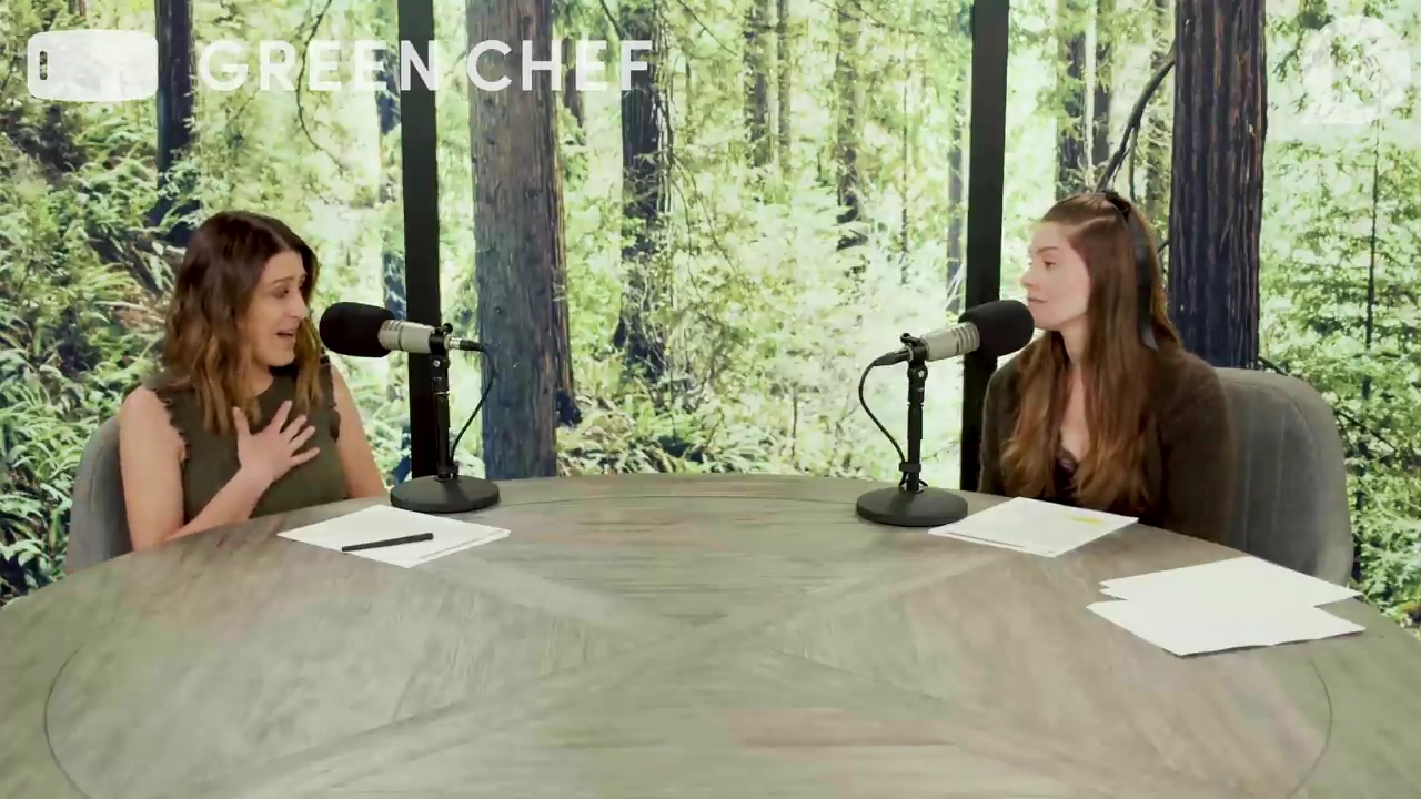 Ashley-Greene-dot-nl_TheTwilightEffect-Aflevering7NewMoonRewatchPart1of3-0673.jpg