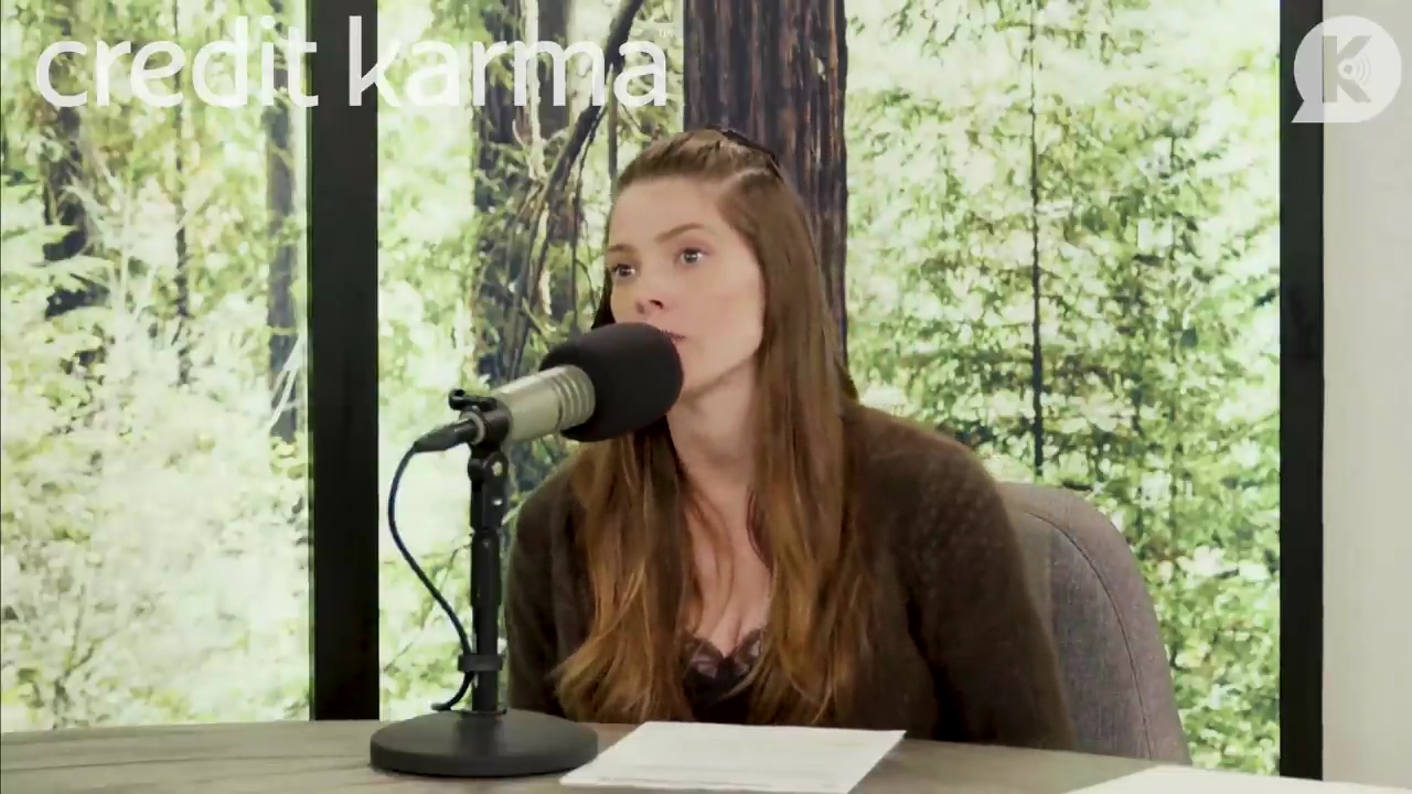 Ashley-Greene-dot-nl_TheTwilightEffect-Aflevering7NewMoonRewatchPart1of3-0805.jpg