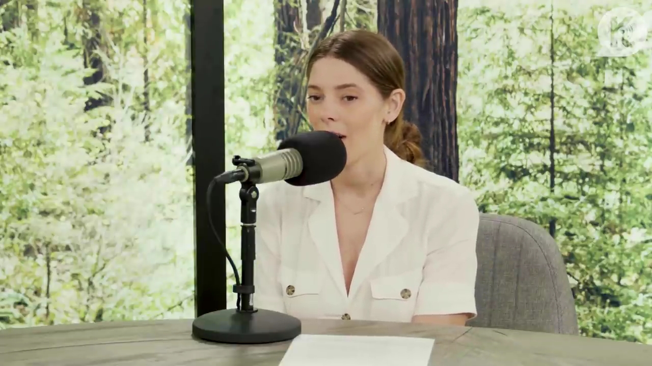 Ashley-Greene-dot-nl_TheTwilightEffect-Aflevering7NewMoonRewatchPart1of3-0887.jpg