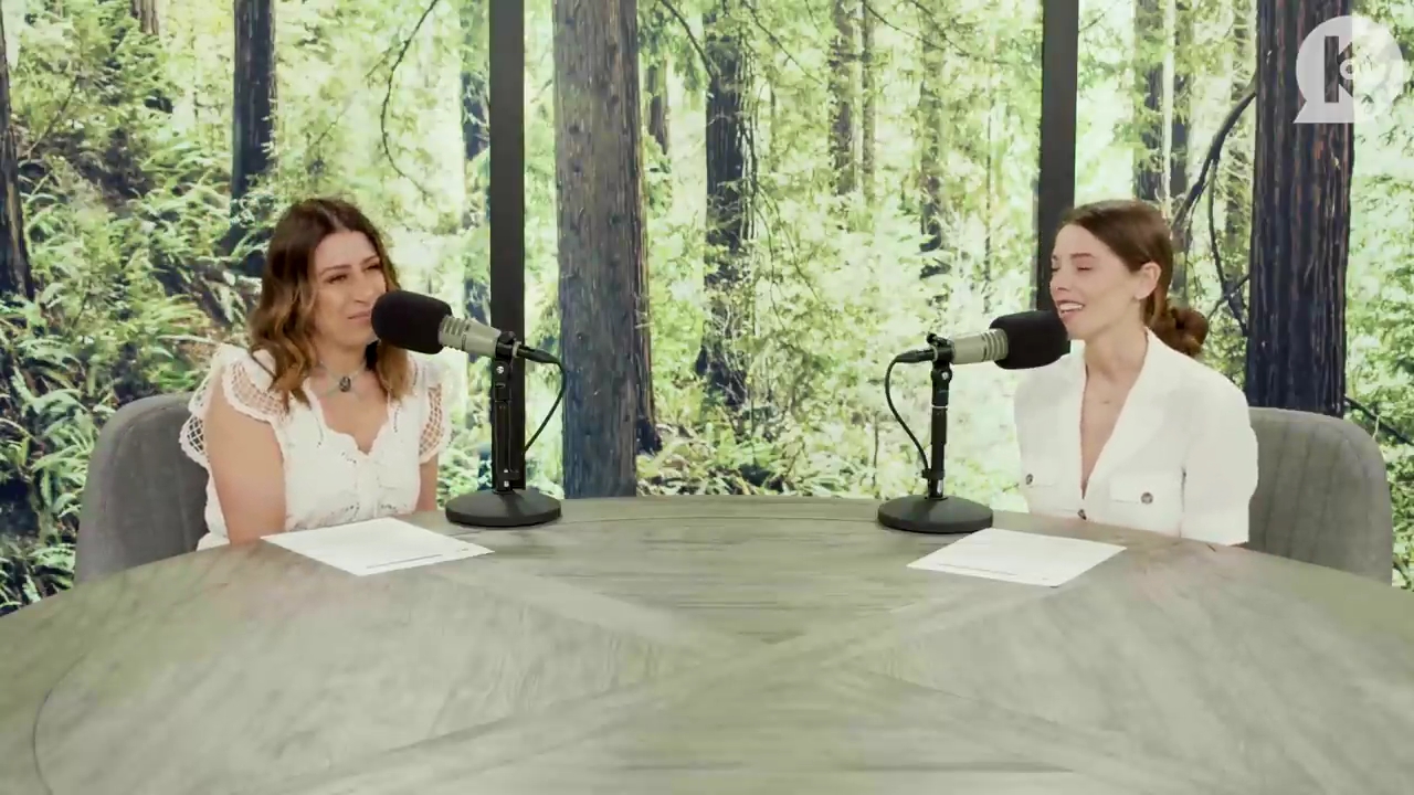 Ashley-Greene-dot-nl_TheTwilightEffect-Aflevering7NewMoonRewatchPart1of3-0902.jpg Ashley-Greene-dot-nl_TheTwilightEffect-Aflevering7NewMoonRewatchPart1of3-0902.jpg