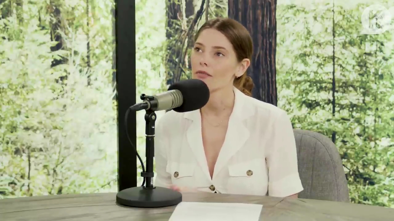 Ashley-Greene-dot-nl_TheTwilightEffect-Aflevering7NewMoonRewatchPart1of3-0907.jpg Ashley-Greene-dot-nl_TheTwilightEffect-Aflevering7NewMoonRewatchPart1of3-0907.jpg