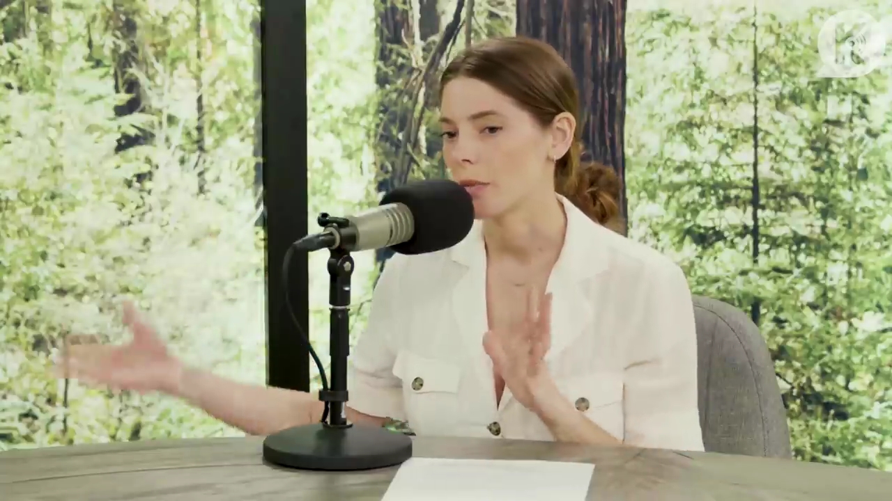 Ashley-Greene-dot-nl_TheTwilightEffect-Aflevering7NewMoonRewatchPart1of3-0923.jpg Ashley-Greene-dot-nl_TheTwilightEffect-Aflevering7NewMoonRewatchPart1of3-0923.jpg