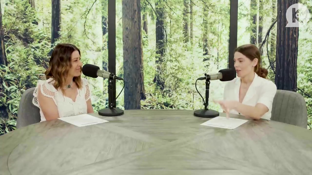 Ashley-Greene-dot-nl_TheTwilightEffect-Aflevering7NewMoonRewatchPart1of3-0936.jpg