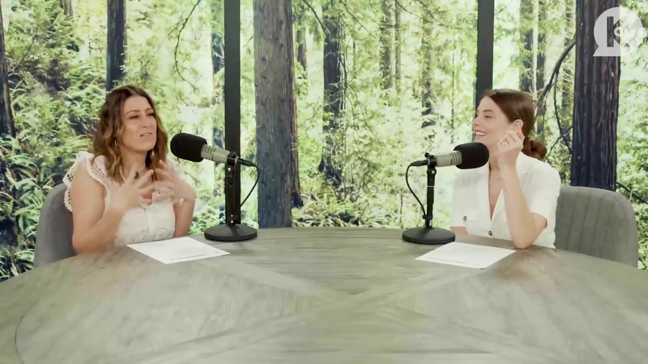 Ashley-Greene-dot-nl_TheTwilightEffect-Aflevering7NewMoonRewatchPart1of3-1075.jpg Ashley-Greene-dot-nl_TheTwilightEffect-Aflevering7NewMoonRewatchPart1of3-1075.jpg