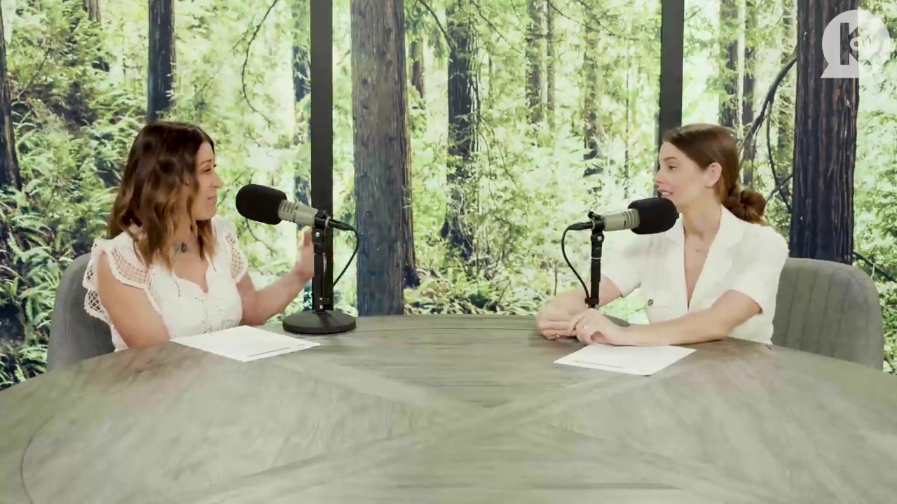 Ashley-Greene-dot-nl_TheTwilightEffect-Aflevering7NewMoonRewatchPart1of3-1219.jpg