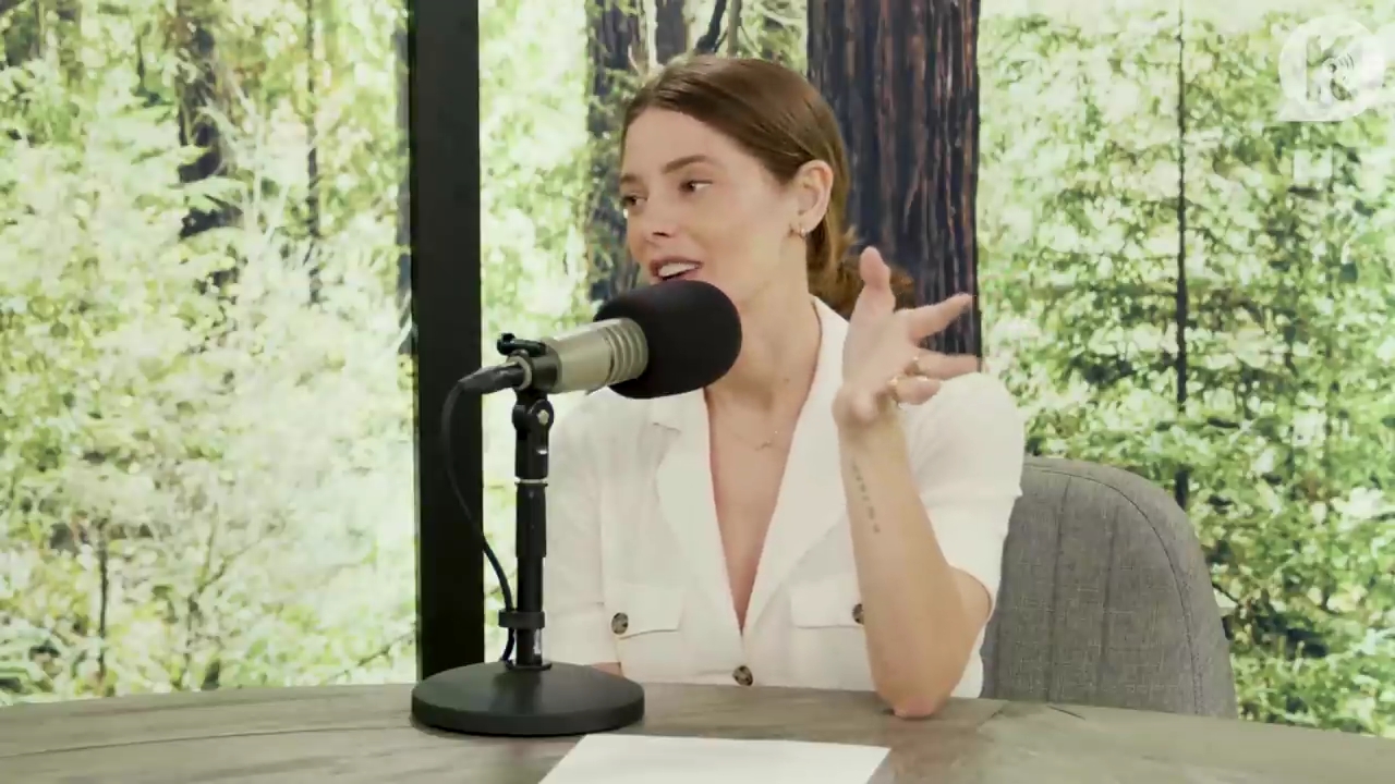 Ashley-Greene-dot-nl_TheTwilightEffect-Aflevering7NewMoonRewatchPart1of3-1373.jpg Ashley-Greene-dot-nl_TheTwilightEffect-Aflevering7NewMoonRewatchPart1of3-1373.jpg