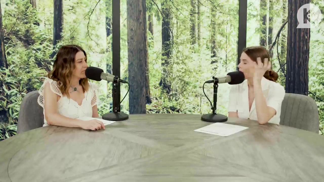Ashley-Greene-dot-nl_TheTwilightEffect-Aflevering7NewMoonRewatchPart1of3-1552.jpg