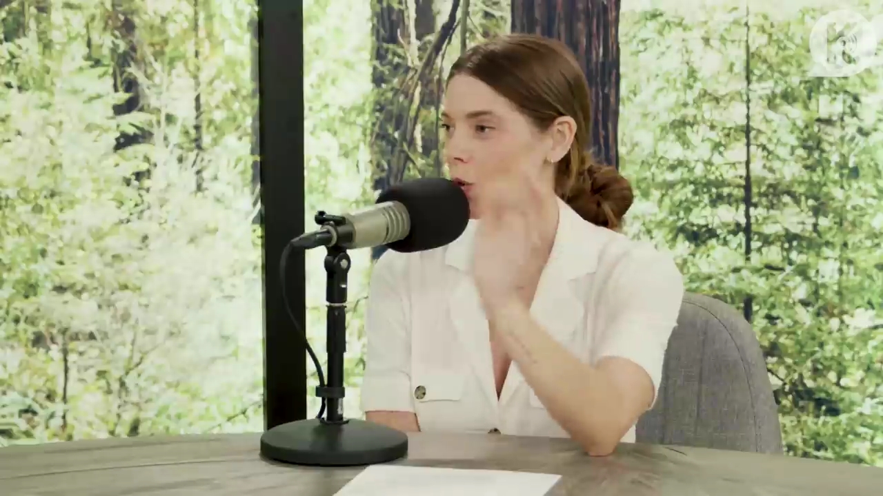 Ashley-Greene-dot-nl_TheTwilightEffect-Aflevering7NewMoonRewatchPart1of3-1617.jpg
