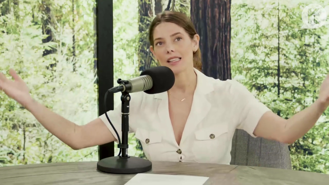 Ashley-Greene-dot-nl_TheTwilightEffect-Aflevering7NewMoonRewatchPart1of3-1650.jpg Ashley-Greene-dot-nl_TheTwilightEffect-Aflevering7NewMoonRewatchPart1of3-1650.jpg