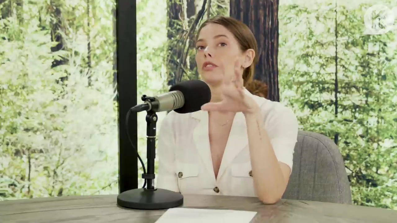 Ashley-Greene-dot-nl_TheTwilightEffect-Aflevering7NewMoonRewatchPart1of3-1716.jpg Ashley-Greene-dot-nl_TheTwilightEffect-Aflevering7NewMoonRewatchPart1of3-1716.jpg