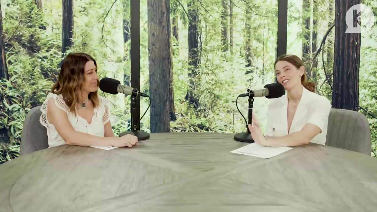 Ashley-Greene-dot-nl_TheTwilightEffect-Aflevering7NewMoonRewatchPart1of3-1733.jpg Ashley-Greene-dot-nl_TheTwilightEffect-Aflevering7NewMoonRewatchPart1of3-1733.jpg