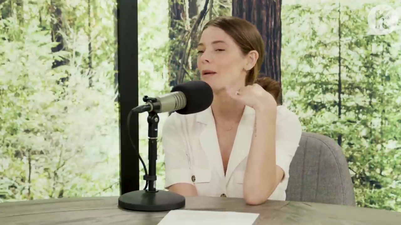 Ashley-Greene-dot-nl_TheTwilightEffect-Aflevering7NewMoonRewatchPart1of3-1771.jpg Ashley-Greene-dot-nl_TheTwilightEffect-Aflevering7NewMoonRewatchPart1of3-1771.jpg