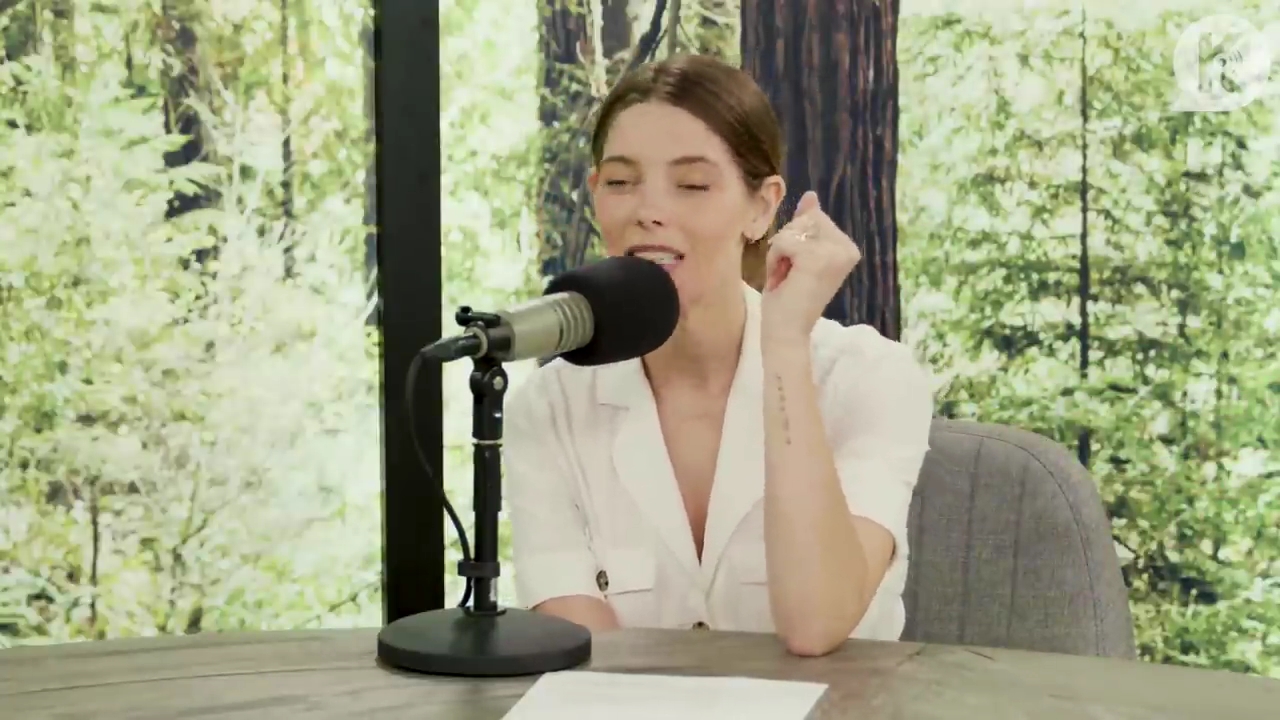 Ashley-Greene-dot-nl_TheTwilightEffect-Aflevering7NewMoonRewatchPart1of3-1772.jpg Ashley-Greene-dot-nl_TheTwilightEffect-Aflevering7NewMoonRewatchPart1of3-1772.jpg