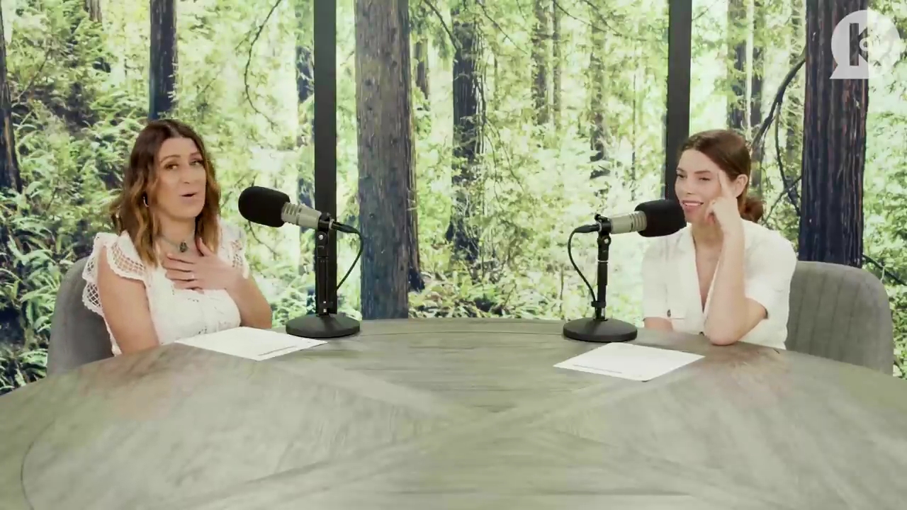 Ashley-Greene-dot-nl_TheTwilightEffect-Aflevering7NewMoonRewatchPart1of3-1775.jpg Ashley-Greene-dot-nl_TheTwilightEffect-Aflevering7NewMoonRewatchPart1of3-1775.jpg