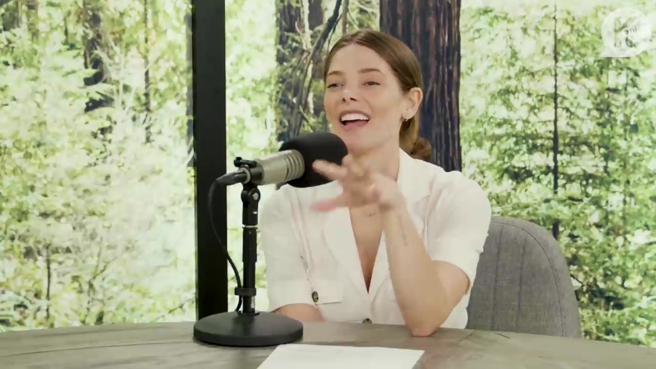 Ashley-Greene-dot-nl_TheTwilightEffect-Aflevering7NewMoonRewatchPart1of3-1777.jpg Ashley-Greene-dot-nl_TheTwilightEffect-Aflevering7NewMoonRewatchPart1of3-1777.jpg