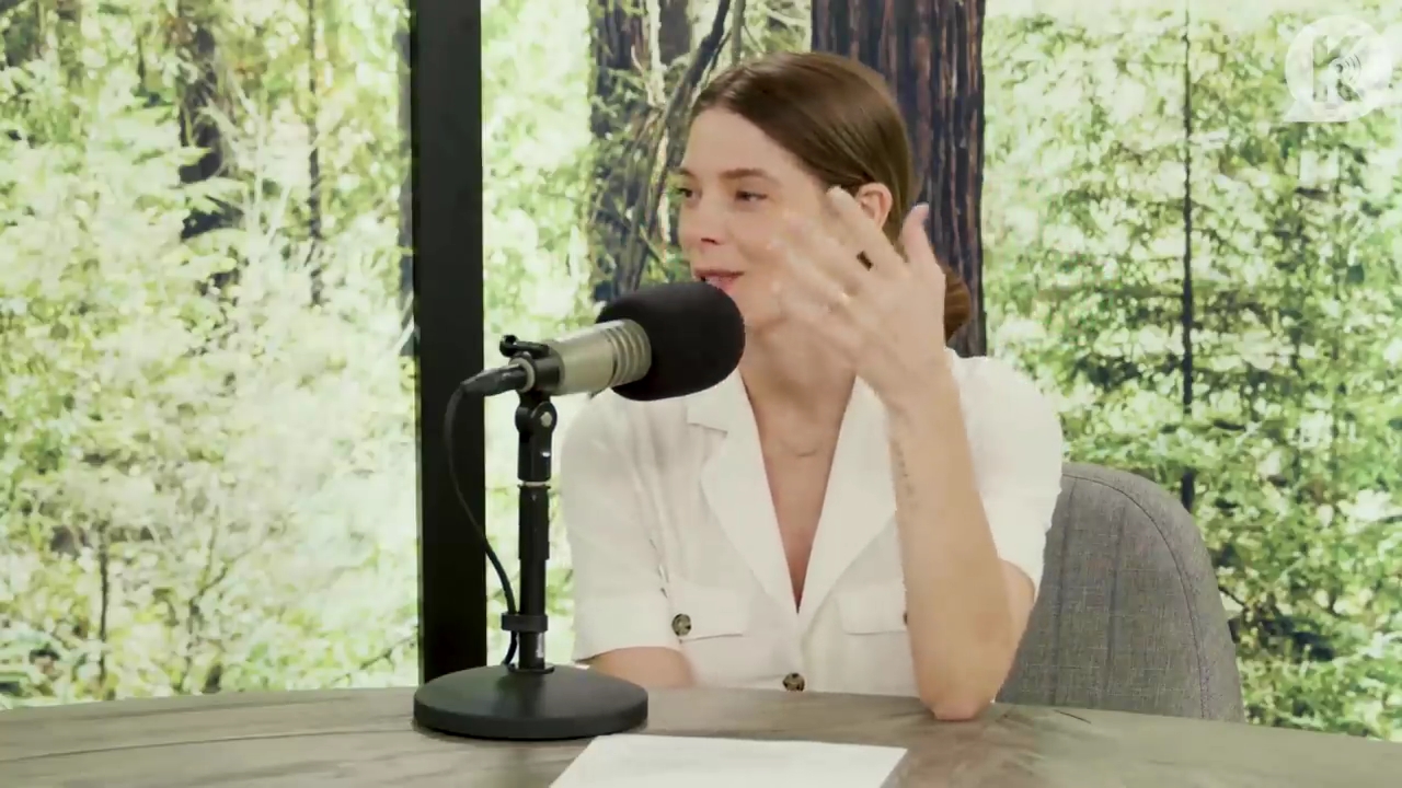 Ashley-Greene-dot-nl_TheTwilightEffect-Aflevering7NewMoonRewatchPart1of3-1805.jpg Ashley-Greene-dot-nl_TheTwilightEffect-Aflevering7NewMoonRewatchPart1of3-1805.jpg