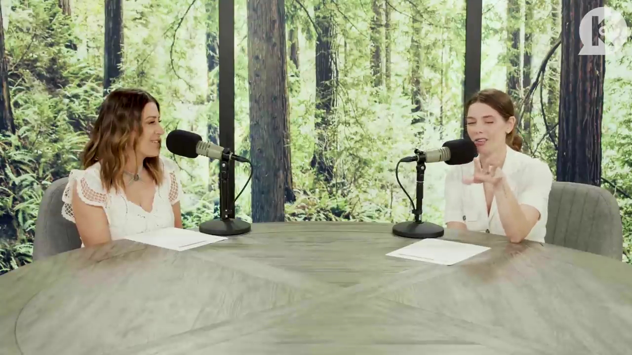 Ashley-Greene-dot-nl_TheTwilightEffect-Aflevering7NewMoonRewatchPart1of3-1819.jpg Ashley-Greene-dot-nl_TheTwilightEffect-Aflevering7NewMoonRewatchPart1of3-1819.jpg