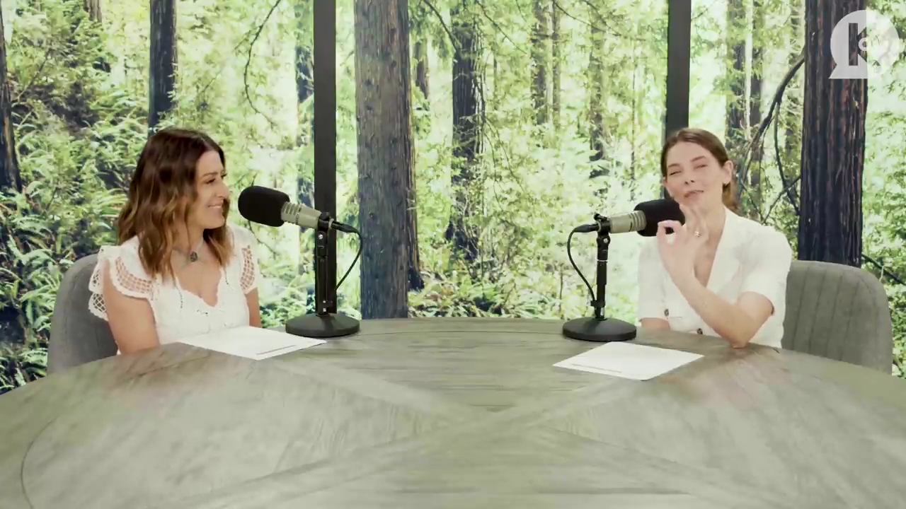 Ashley-Greene-dot-nl_TheTwilightEffect-Aflevering7NewMoonRewatchPart1of3-1822.jpg Ashley-Greene-dot-nl_TheTwilightEffect-Aflevering7NewMoonRewatchPart1of3-1822.jpg