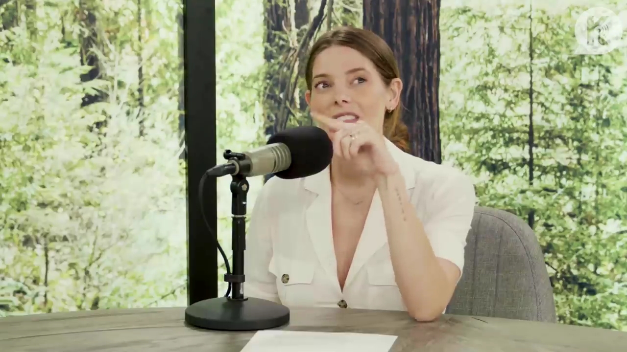 Ashley-Greene-dot-nl_TheTwilightEffect-Aflevering7NewMoonRewatchPart1of3-1872.jpg Ashley-Greene-dot-nl_TheTwilightEffect-Aflevering7NewMoonRewatchPart1of3-1872.jpg