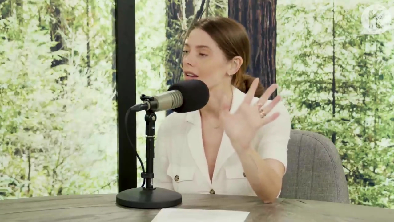 Ashley-Greene-dot-nl_TheTwilightEffect-Aflevering7NewMoonRewatchPart1of3-1876.jpg Ashley-Greene-dot-nl_TheTwilightEffect-Aflevering7NewMoonRewatchPart1of3-1876.jpg