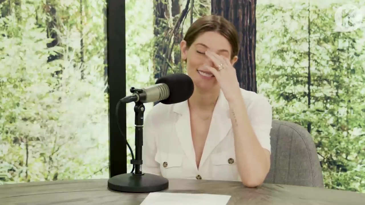 Ashley-Greene-dot-nl_TheTwilightEffect-Aflevering7NewMoonRewatchPart1of3-1934.jpg Ashley-Greene-dot-nl_TheTwilightEffect-Aflevering7NewMoonRewatchPart1of3-1934.jpg