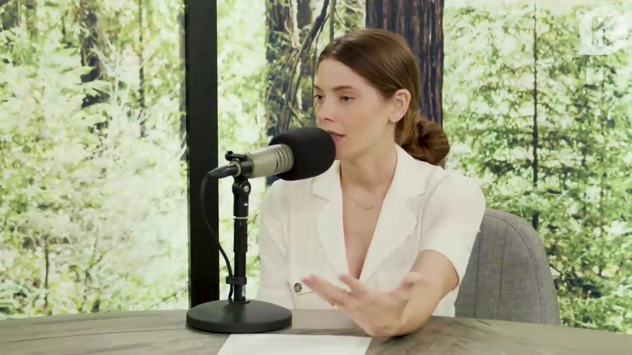 Ashley-Greene-dot-nl_TheTwilightEffect-Aflevering7NewMoonRewatchPart1of3-1998.jpg Ashley-Greene-dot-nl_TheTwilightEffect-Aflevering7NewMoonRewatchPart1of3-1998.jpg