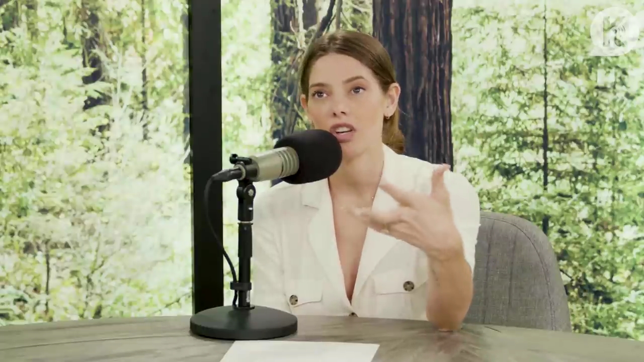 Ashley-Greene-dot-nl_TheTwilightEffect-Aflevering7NewMoonRewatchPart1of3-2107.jpg Ashley-Greene-dot-nl_TheTwilightEffect-Aflevering7NewMoonRewatchPart1of3-2107.jpg