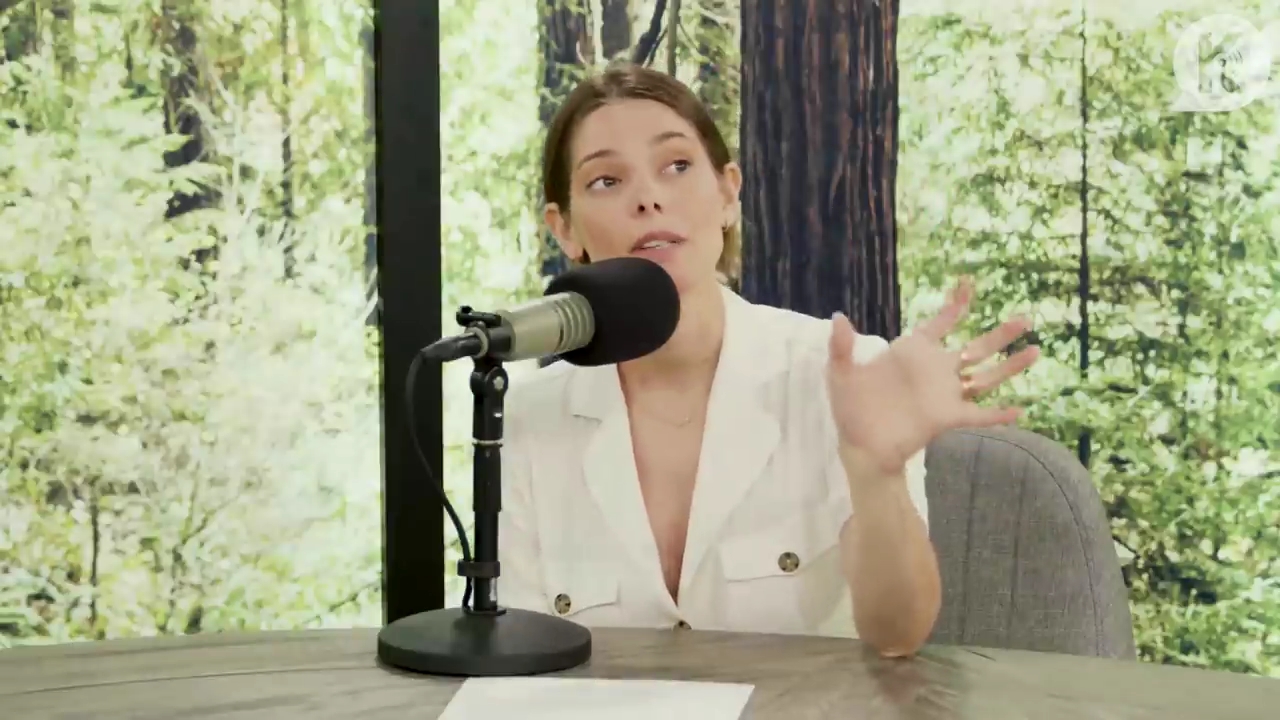 Ashley-Greene-dot-nl_TheTwilightEffect-Aflevering7NewMoonRewatchPart1of3-2118.jpg Ashley-Greene-dot-nl_TheTwilightEffect-Aflevering7NewMoonRewatchPart1of3-2118.jpg