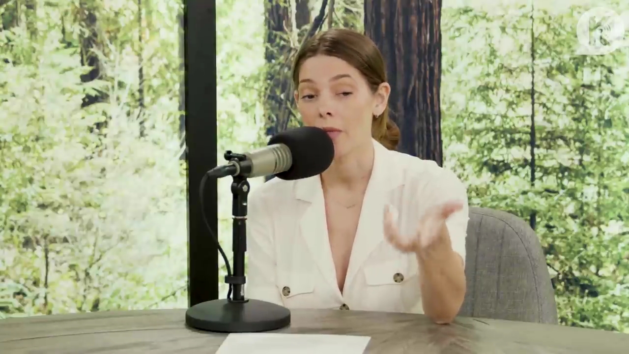 Ashley-Greene-dot-nl_TheTwilightEffect-Aflevering7NewMoonRewatchPart1of3-2128.jpg Ashley-Greene-dot-nl_TheTwilightEffect-Aflevering7NewMoonRewatchPart1of3-2128.jpg