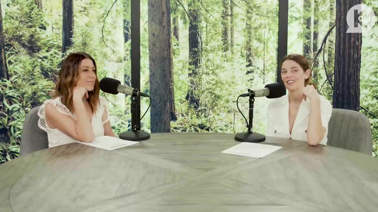 Ashley-Greene-dot-nl_TheTwilightEffect-Aflevering7NewMoonRewatchPart1of3-2173.jpg Ashley-Greene-dot-nl_TheTwilightEffect-Aflevering7NewMoonRewatchPart1of3-2173.jpg