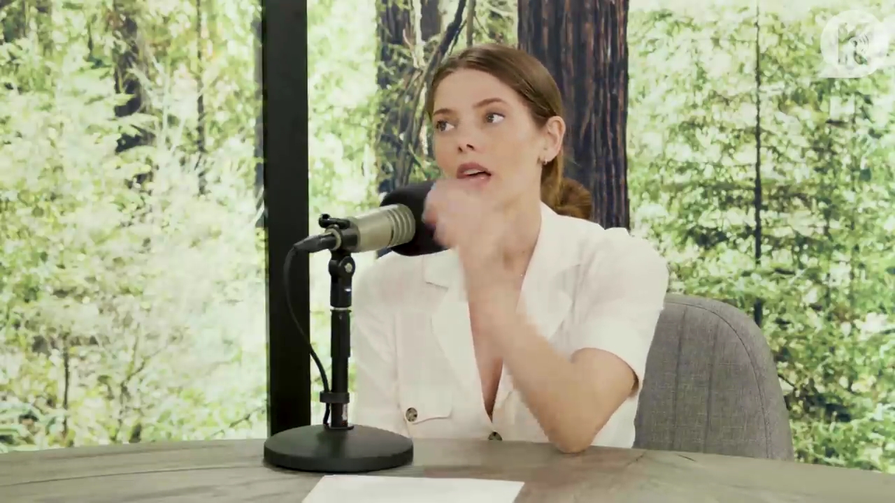 Ashley-Greene-dot-nl_TheTwilightEffect-Aflevering7NewMoonRewatchPart1of3-2188.jpg Ashley-Greene-dot-nl_TheTwilightEffect-Aflevering7NewMoonRewatchPart1of3-2188.jpg