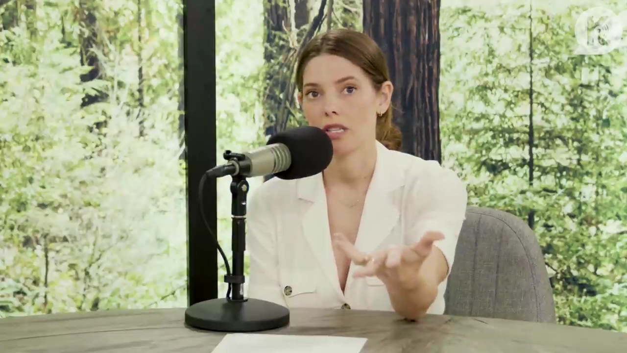 Ashley-Greene-dot-nl_TheTwilightEffect-Aflevering7NewMoonRewatchPart1of3-2190.jpg Ashley-Greene-dot-nl_TheTwilightEffect-Aflevering7NewMoonRewatchPart1of3-2190.jpg