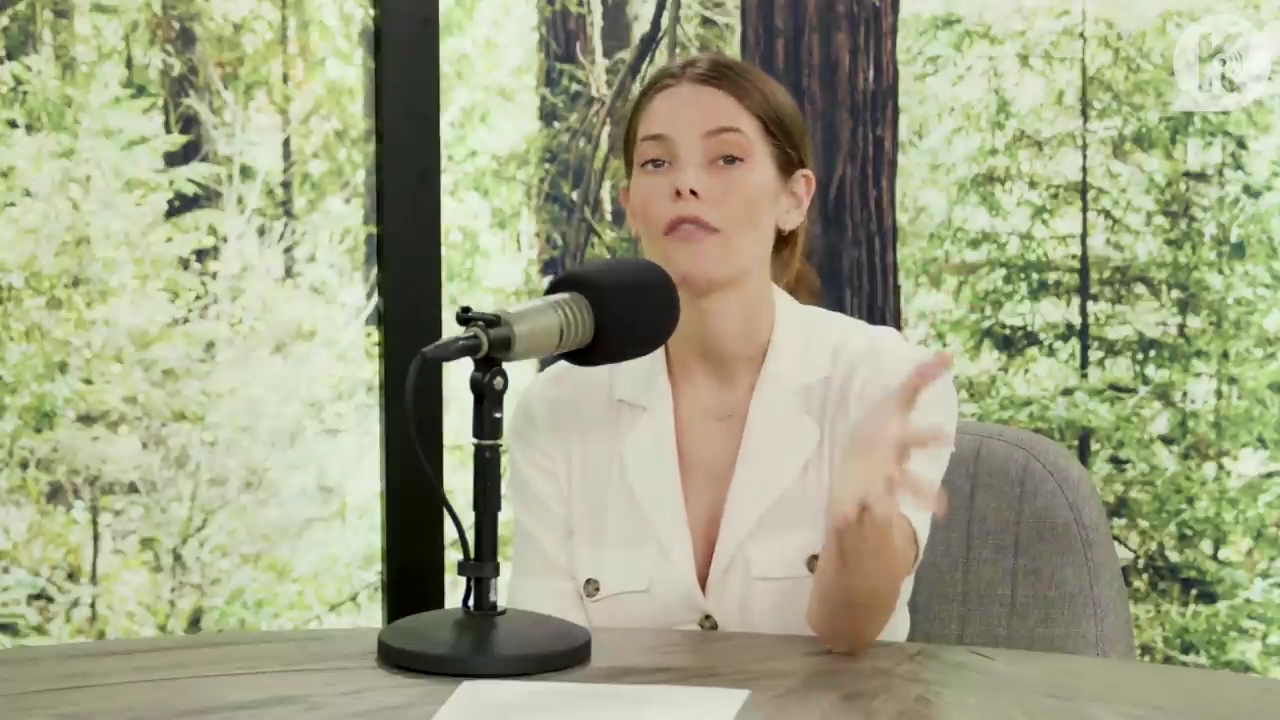 Ashley-Greene-dot-nl_TheTwilightEffect-Aflevering7NewMoonRewatchPart1of3-2193.jpg Ashley-Greene-dot-nl_TheTwilightEffect-Aflevering7NewMoonRewatchPart1of3-2193.jpg