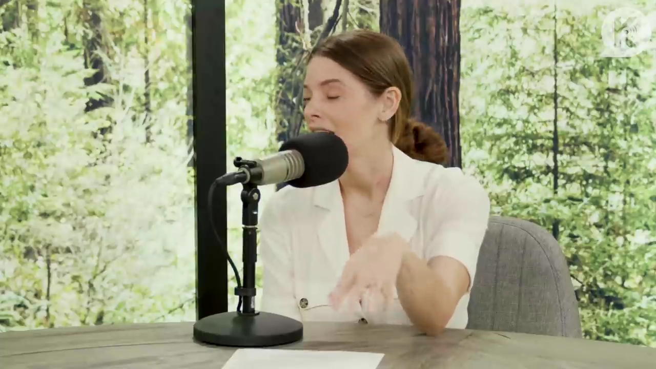 Ashley-Greene-dot-nl_TheTwilightEffect-Aflevering7NewMoonRewatchPart1of3-2200.jpg Ashley-Greene-dot-nl_TheTwilightEffect-Aflevering7NewMoonRewatchPart1of3-2200.jpg