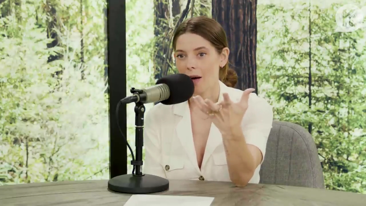 Ashley-Greene-dot-nl_TheTwilightEffect-Aflevering7NewMoonRewatchPart1of3-2215.jpg Ashley-Greene-dot-nl_TheTwilightEffect-Aflevering7NewMoonRewatchPart1of3-2215.jpg