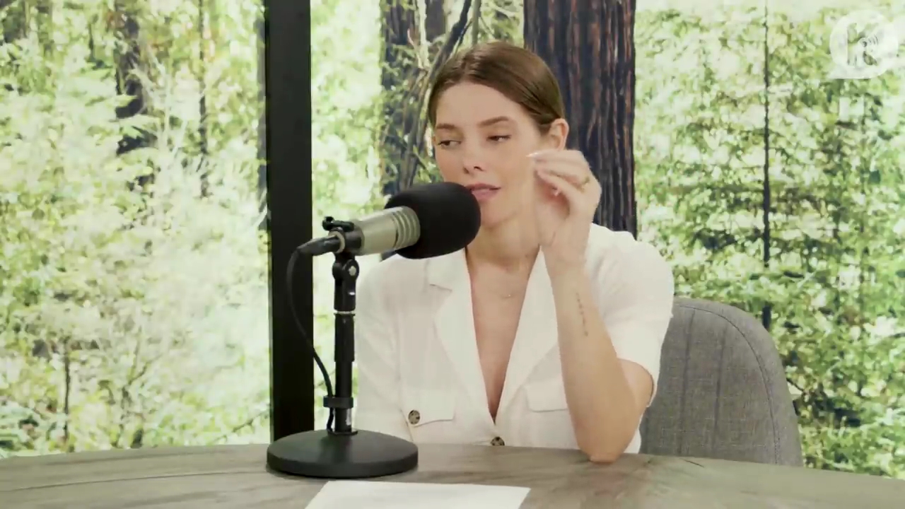 Ashley-Greene-dot-nl_TheTwilightEffect-Aflevering7NewMoonRewatchPart1of3-2231.jpg Ashley-Greene-dot-nl_TheTwilightEffect-Aflevering7NewMoonRewatchPart1of3-2231.jpg