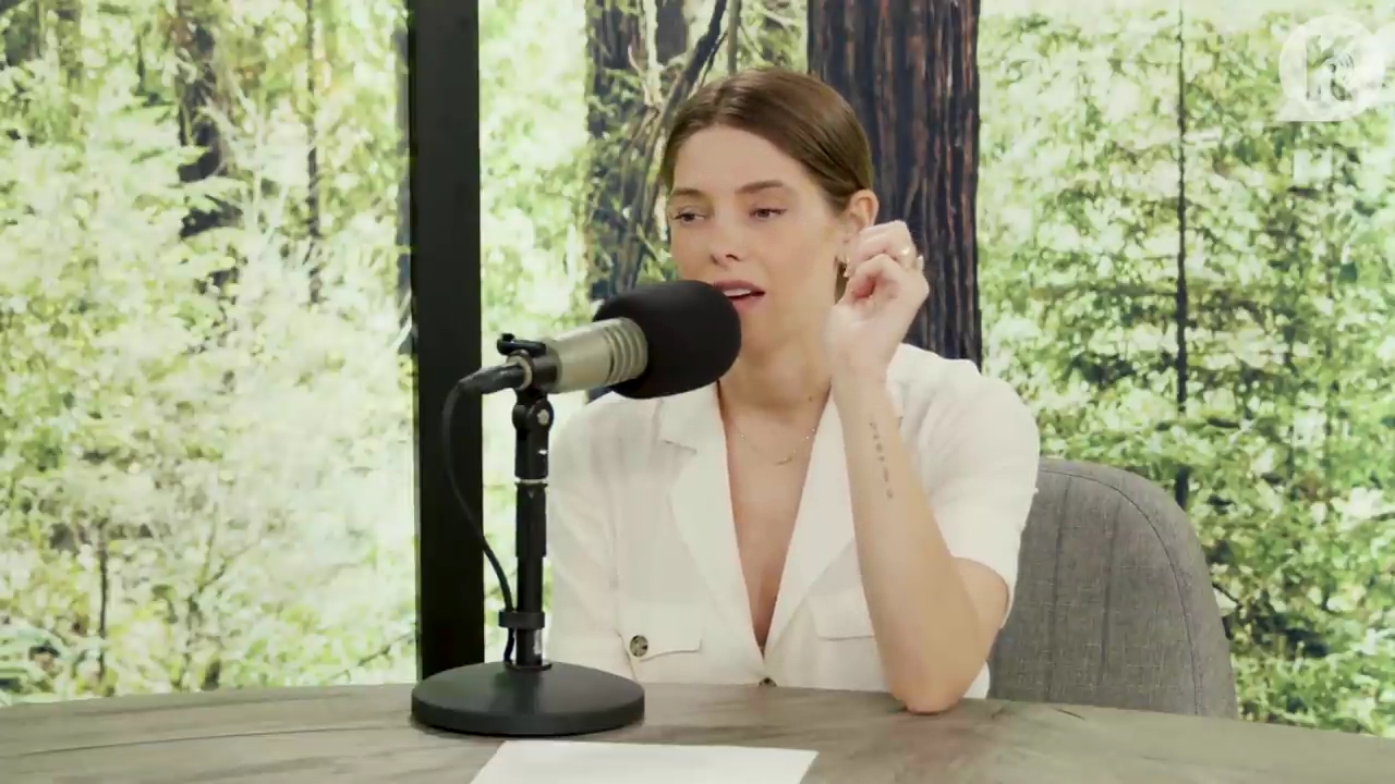 Ashley-Greene-dot-nl_TheTwilightEffect-Aflevering7NewMoonRewatchPart1of3-2250.jpg Ashley-Greene-dot-nl_TheTwilightEffect-Aflevering7NewMoonRewatchPart1of3-2250.jpg