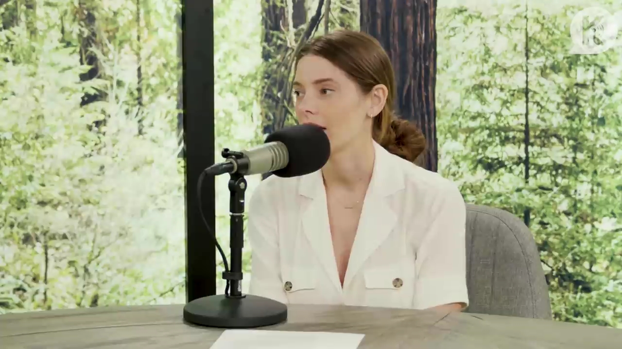 Ashley-Greene-dot-nl_TheTwilightEffect-Aflevering7NewMoonRewatchPart1of3-2254.jpg