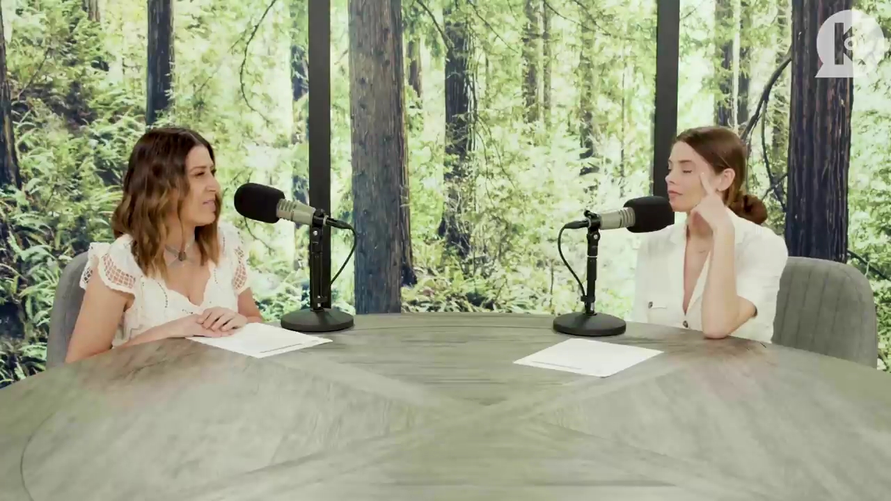 Ashley-Greene-dot-nl_TheTwilightEffect-Aflevering7NewMoonRewatchPart1of3-2301.jpg