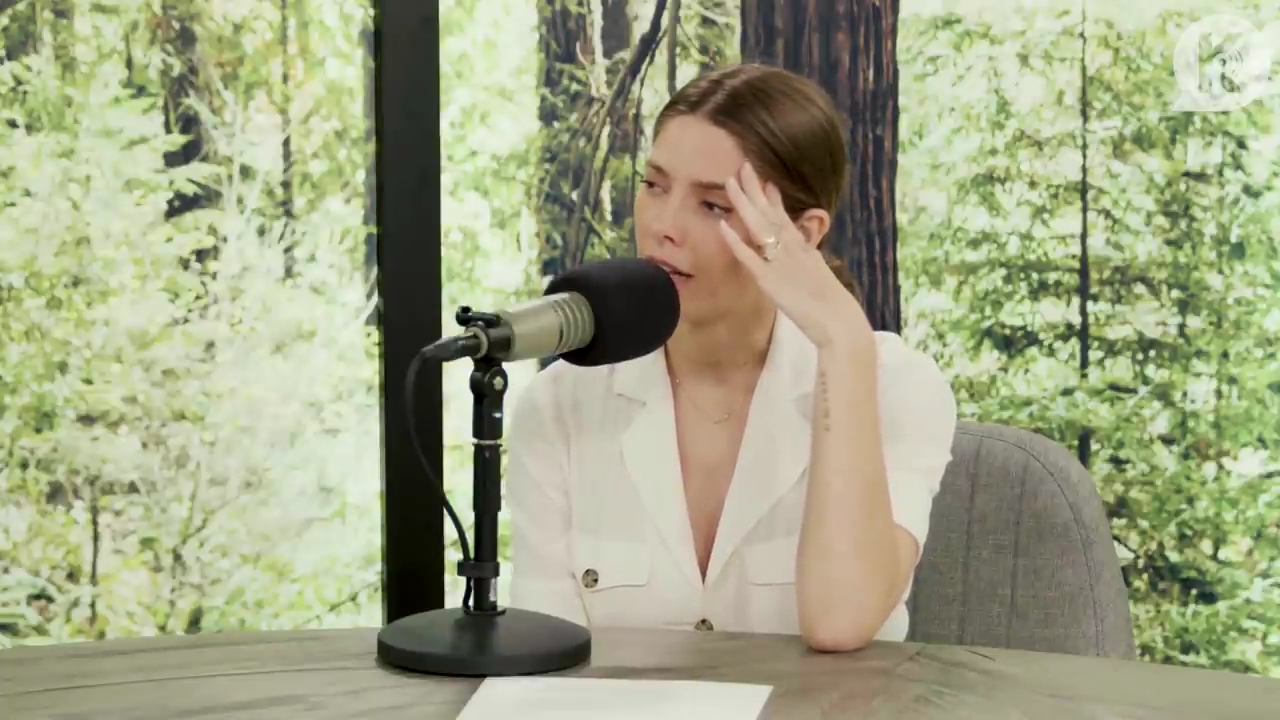 Ashley-Greene-dot-nl_TheTwilightEffect-Aflevering7NewMoonRewatchPart1of3-2504.jpg Ashley-Greene-dot-nl_TheTwilightEffect-Aflevering7NewMoonRewatchPart1of3-2504.jpg