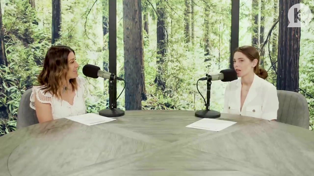 Ashley-Greene-dot-nl_TheTwilightEffect-Aflevering7NewMoonRewatchPart1of3-2564.jpg