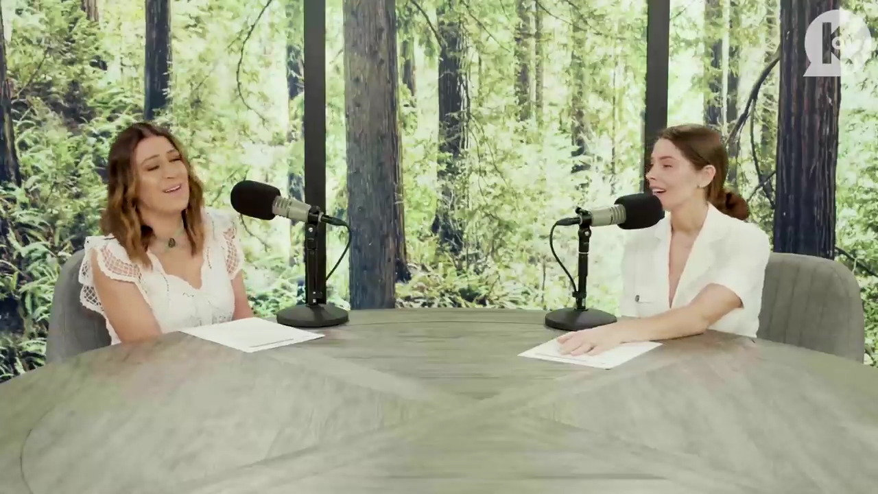 Ashley-Greene-dot-nl_TheTwilightEffect-Aflevering7NewMoonRewatchPart1of3-2727.jpg Ashley-Greene-dot-nl_TheTwilightEffect-Aflevering7NewMoonRewatchPart1of3-2727.jpg