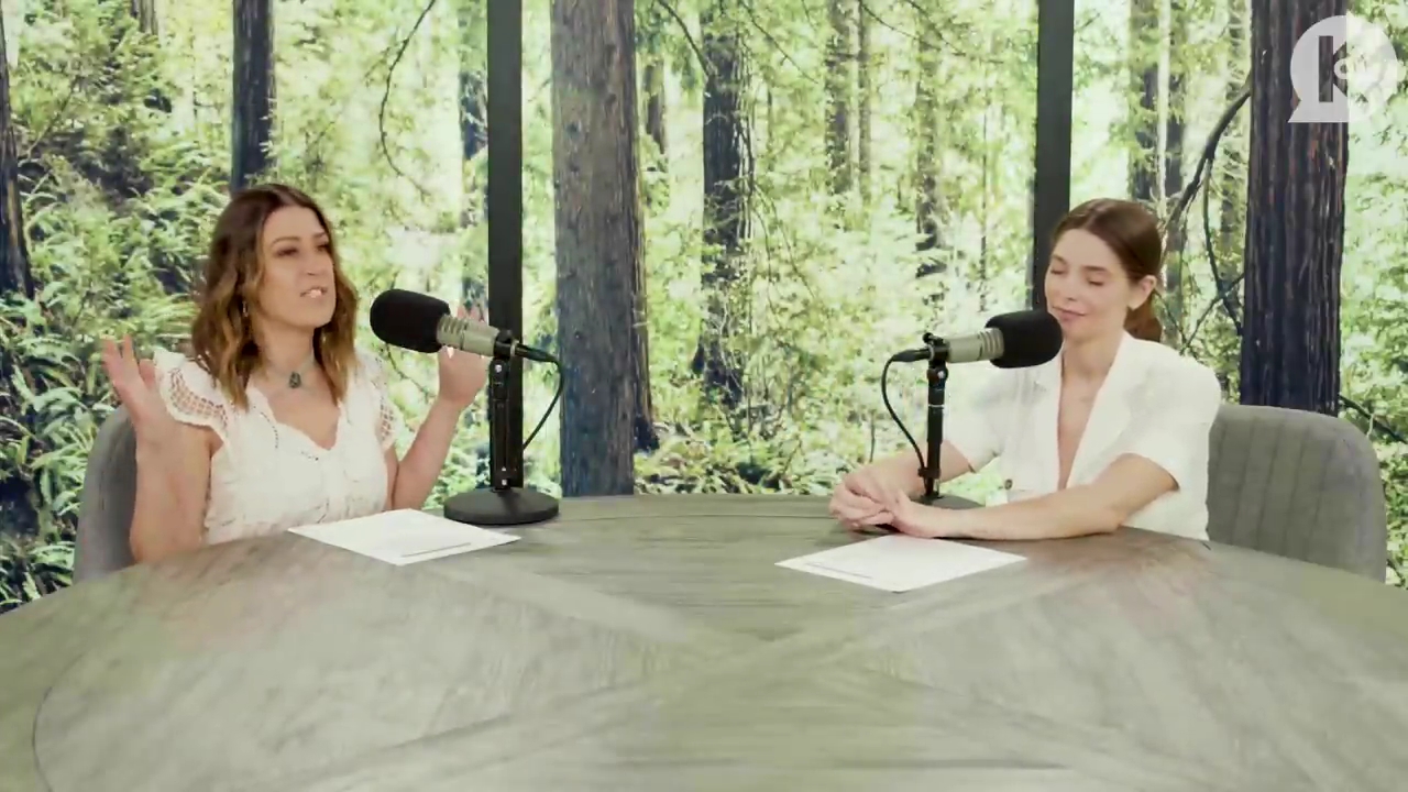 Ashley-Greene-dot-nl_TheTwilightEffect-Aflevering7NewMoonRewatchPart1of3-2758.jpg Ashley-Greene-dot-nl_TheTwilightEffect-Aflevering7NewMoonRewatchPart1of3-2758.jpg