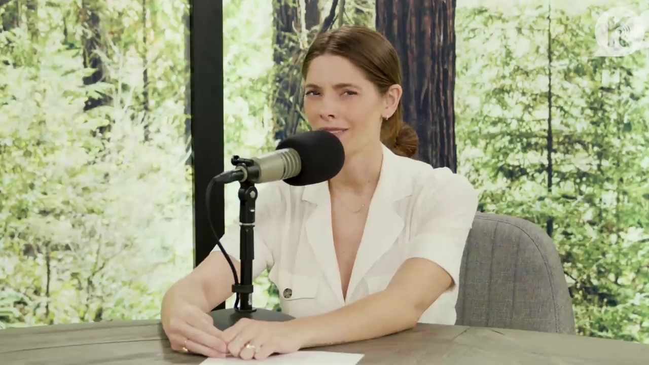 Ashley-Greene-dot-nl_TheTwilightEffect-Aflevering7NewMoonRewatchPart1of3-2797.jpg Ashley-Greene-dot-nl_TheTwilightEffect-Aflevering7NewMoonRewatchPart1of3-2797.jpg