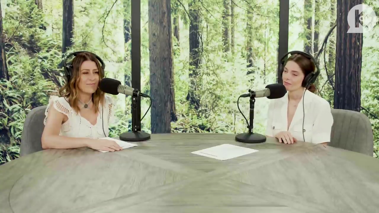 Ashley-Greene-dot-nl_TheTwilightEffect-Aflevering7NewMoonRewatchPart1of3-3113.jpg Ashley-Greene-dot-nl_TheTwilightEffect-Aflevering7NewMoonRewatchPart1of3-3113.jpg