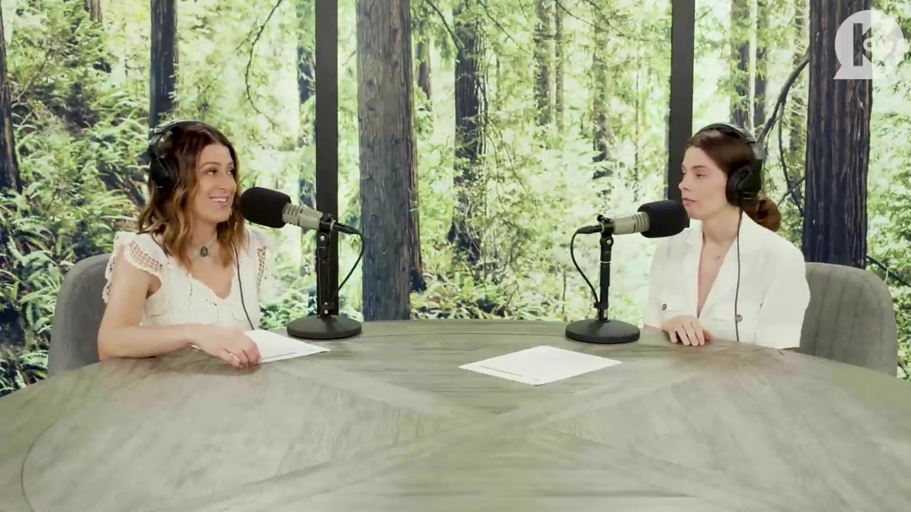 Ashley-Greene-dot-nl_TheTwilightEffect-Aflevering7NewMoonRewatchPart1of3-3131.jpg